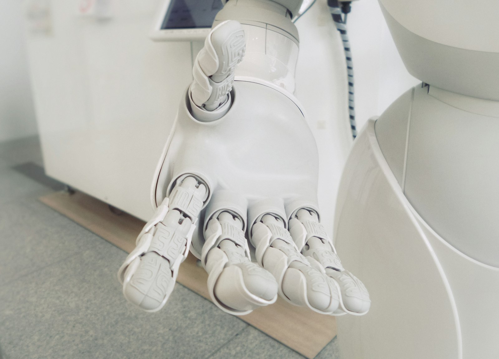 AI agents vs workflows: when to reach for which